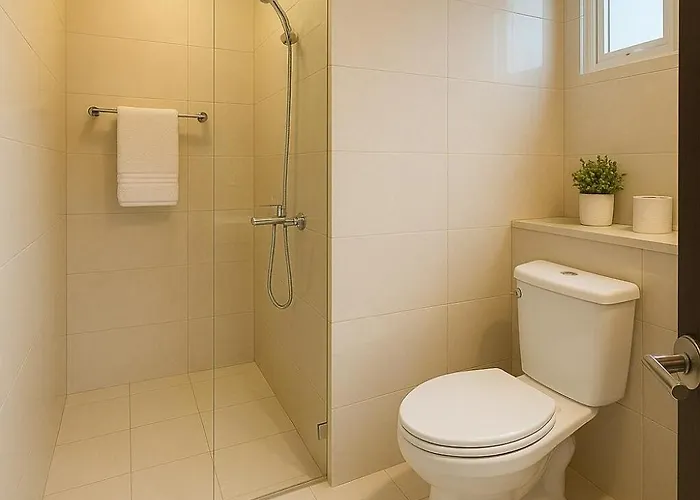 Apartment Luxury 3br Near Solaire, Airport Ii Infinity Pool