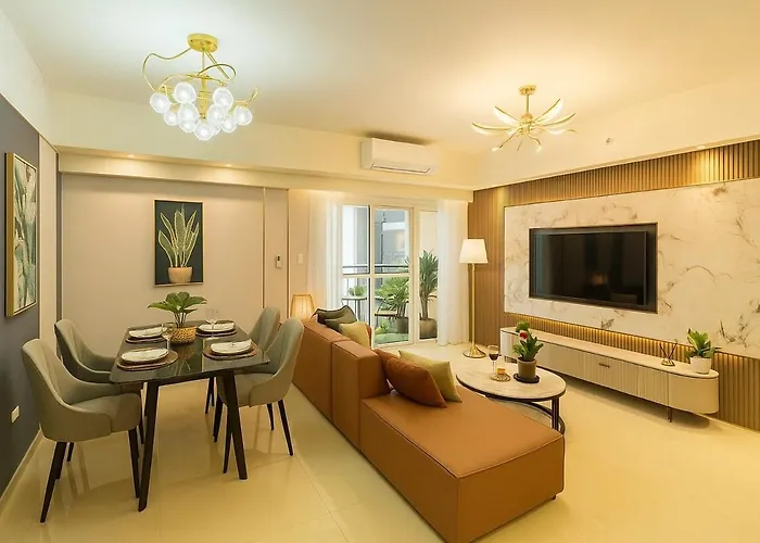 Luxury 3br Near Solaire, Airport Ii Infinity Pool * Manila